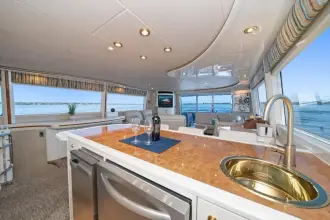 Thumbnail von Lazzara Yachts 76 Motorjacht