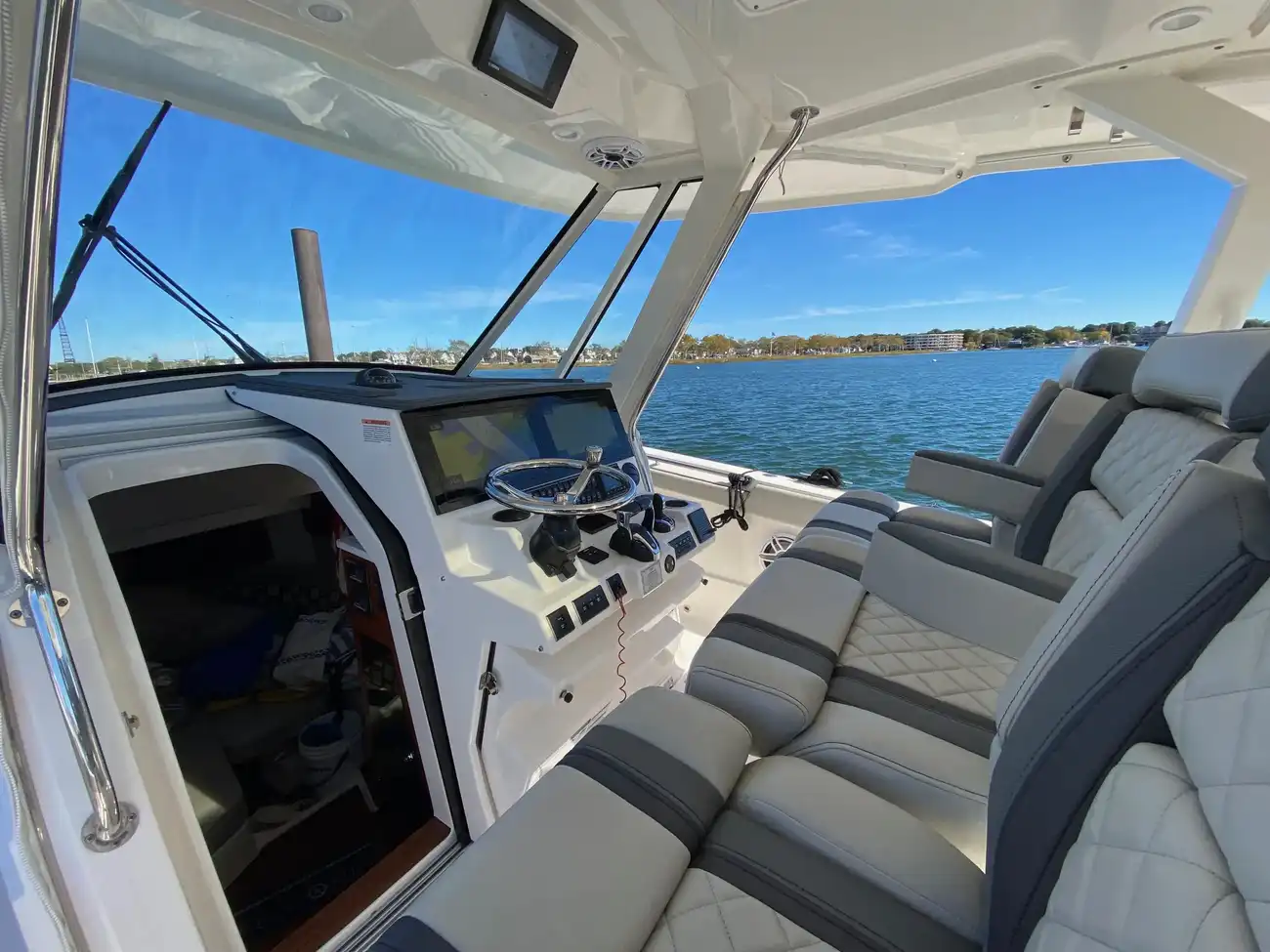 Thumbnail von Pursuit S 378