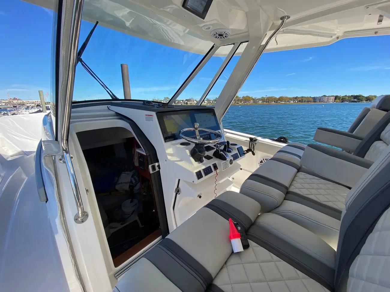 Thumbnail von Pursuit S 378