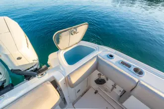 Thumbnail von Boston Whaler 365 Conquest