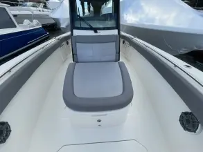 Thumbnail von Boston Whaler 300 Outrage