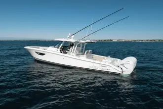 Thumbnail von Pursuit S 428 Moore Time