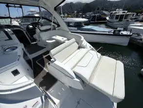 Thumbnail von Cruisers Yachts 35 Express