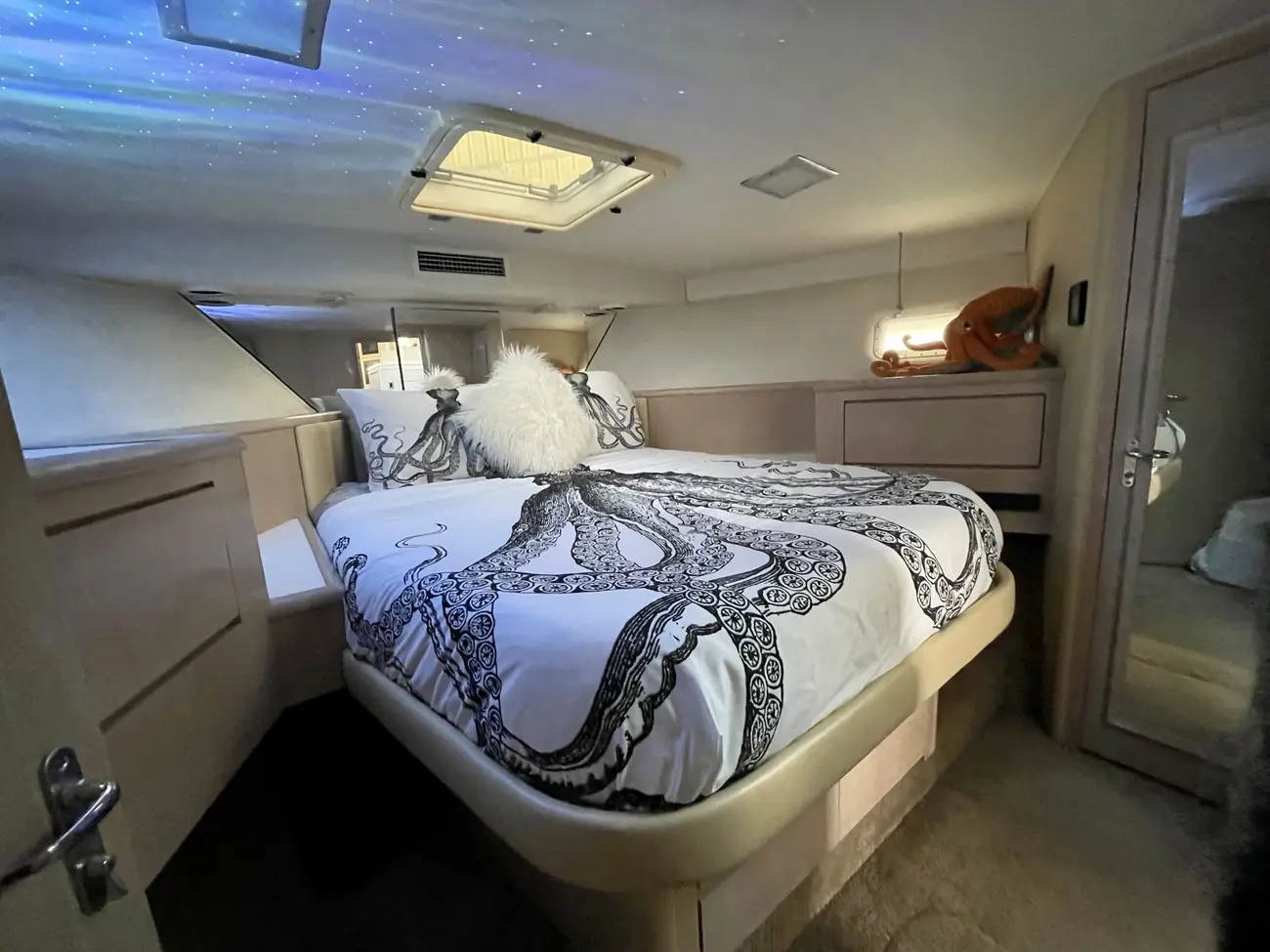 Thumbnail von Hatteras 52 Dönüşümlü