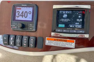 Thumbnail von Meridian 	441 Sedan Bridge