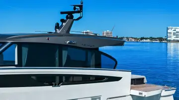 Thumbnail von Azimut Seadeck 6