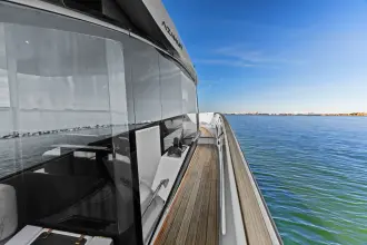 Thumbnail von Azimut Seadeck 6