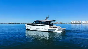 Thumbnail von Azimut Seadeck 6