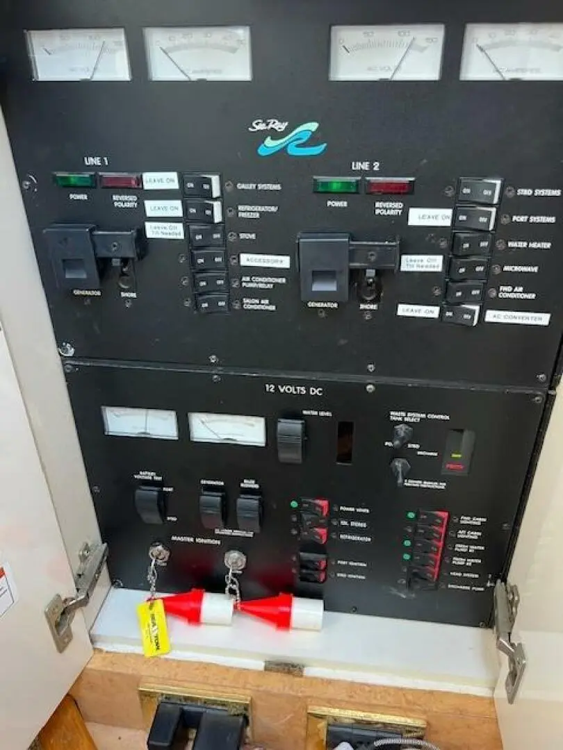 Thumbnail von Sea Ray 330 Sundancer Nudos para vela