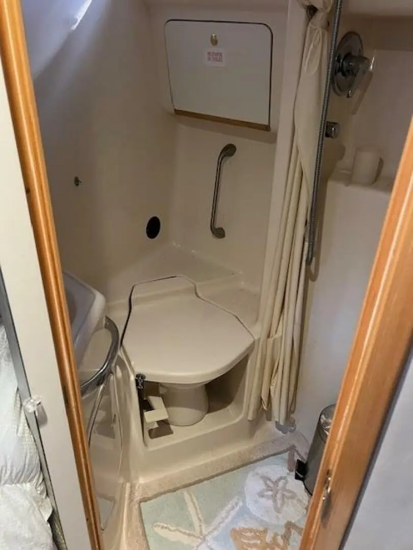 Thumbnail von Sea Ray 330 Sundancer Nudos para vela