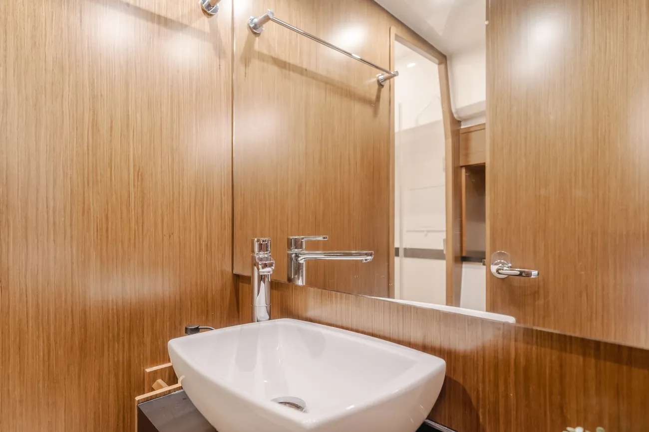 Thumbnail von Bavaria Virtess 420 Fly