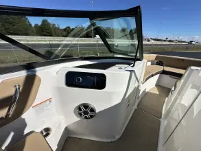 Thumbnail von Sea Ray SDX 230 Surf