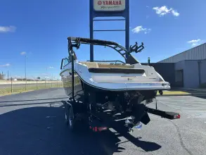 Thumbnail von Sea Ray SDX 230 Surf