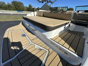 Thumbnail von Sea Ray SDX 230 Surf