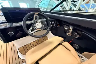 Thumbnail von Sea Ray SLX 260