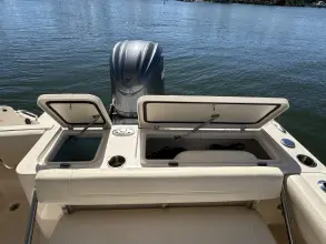 Thumbnail von Grady White Freedom 235