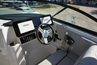 Thumbnail von Sea Ray SDX 230