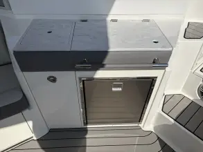 Thumbnail von Sea Ray SLX 350 z silnikiem zewnętrznym