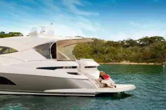 Thumbnail von Riviera 6000 Sport Yacht Six Pack
