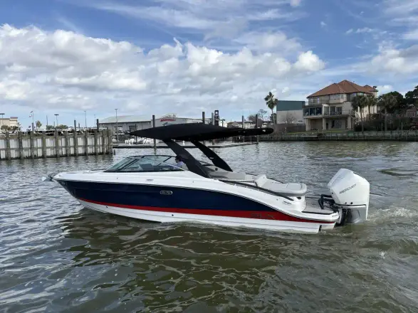 Sea Ray SLX 280 Hors-Bord