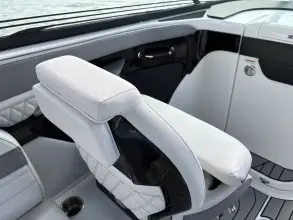 Thumbnail von Sea Ray SLX 280 с внешним двигателем