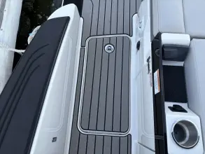 Thumbnail von Sea Ray SLX 280 с внешним двигателем