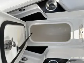 Thumbnail von Sea Ray SLX 280 с внешним двигателем