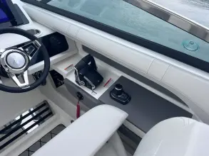 Thumbnail von Sea Ray SLX 310 Hors-bord