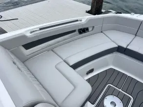 Thumbnail von Sea Ray SLX 310 Hors-bord