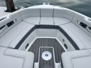 Thumbnail von Sea Ray SLX 310 Hors-bord