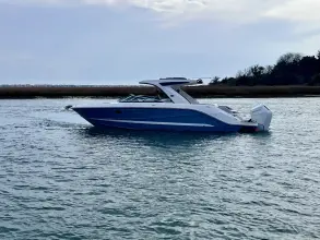 Thumbnail von Sea Ray SLX 310 Hors-bord