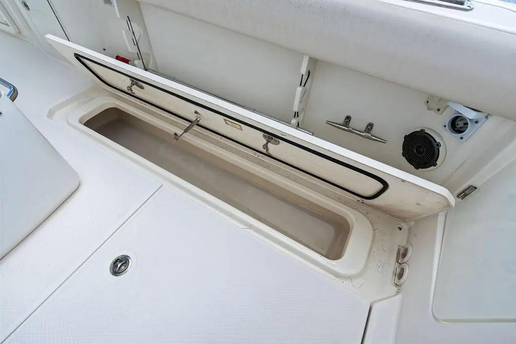 Thumbnail von Boston Whaler 330 Outrage