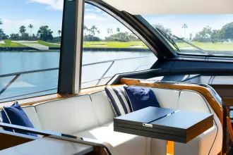 Thumbnail von Sunseeker 65 Sport Yacht