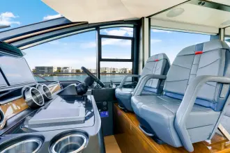 Thumbnail von Sunseeker 65 Sport Yacht