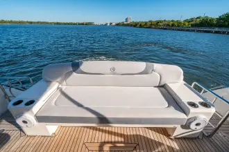 Thumbnail von Riviera 5400 Sport Yacht