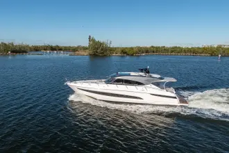 Thumbnail von Riviera 5400 Sport Yacht