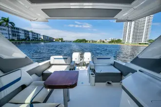 Thumbnail von Tiara Yachts 34LX NEVER SAY NEVER