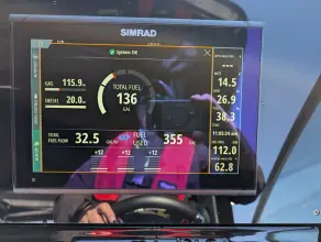 Thumbnail von Cruisers Yachts 38 GLS OB