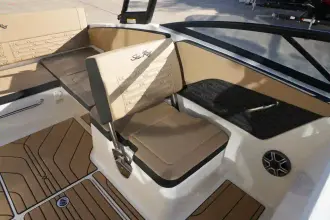 Thumbnail von Sea Ray SPX 210