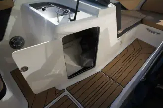 Thumbnail von Sea Ray SPX 210