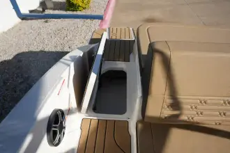 Thumbnail von Sea Ray SPX 210