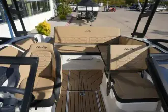 Thumbnail von Sea Ray SPX 210