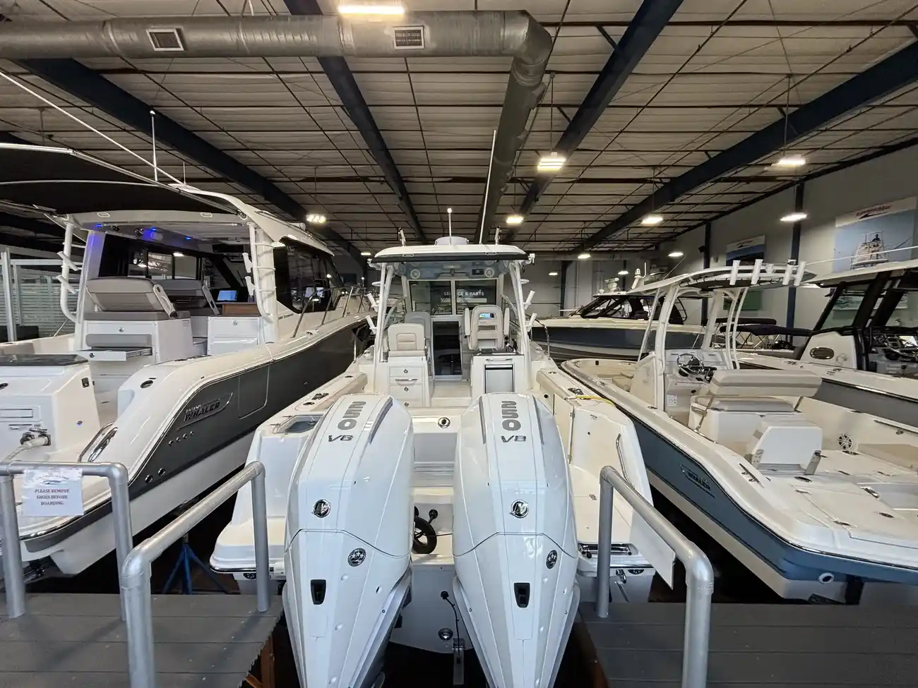 Boston Whaler 285 Conquest Pilothouse
