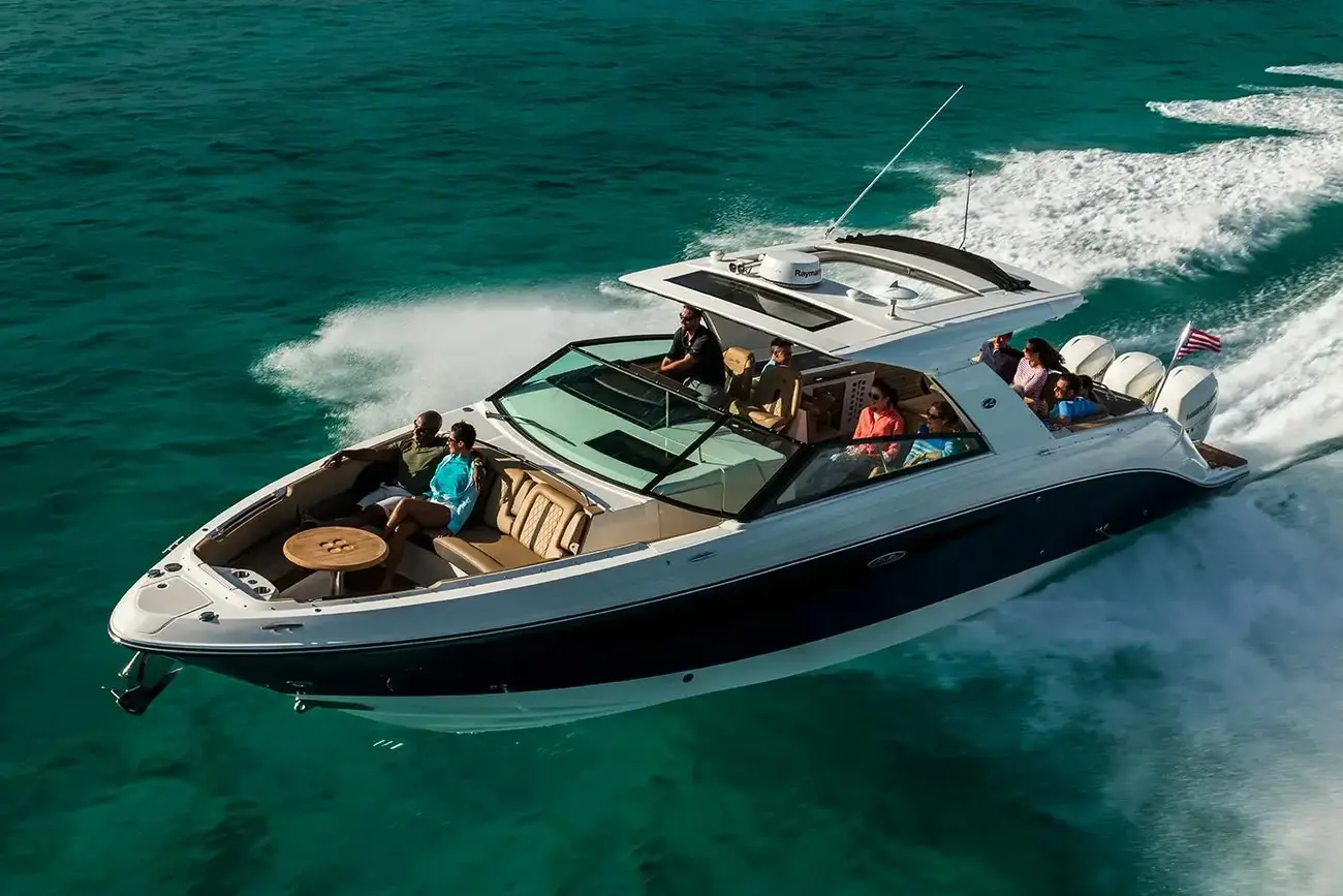 Sea Ray SLX 400 Außenborder