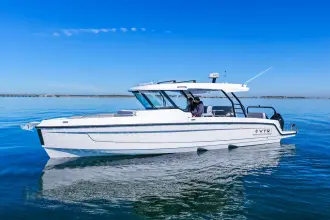 Thumbnail von Cruisers Yachts 38 VTR