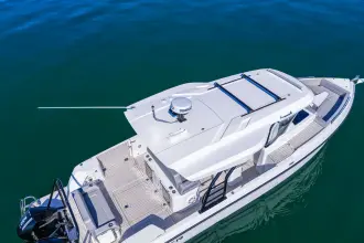 Thumbnail von Cruisers Yachts 38 VTR