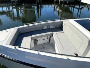 Thumbnail von Cruisers Yachts 38 VTR