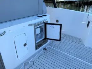 Thumbnail von Cruisers Yachts 38 VTR