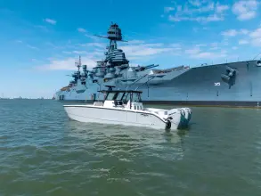 Thumbnail von Unbesiegbarer 37 Katamaran