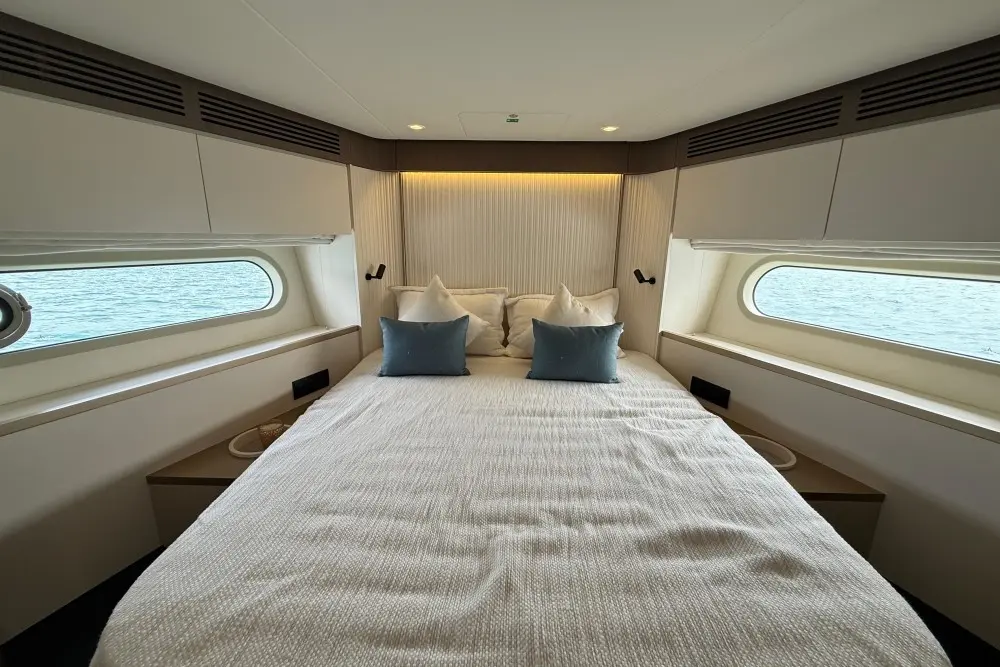 Thumbnail von Azimut 60 9994799